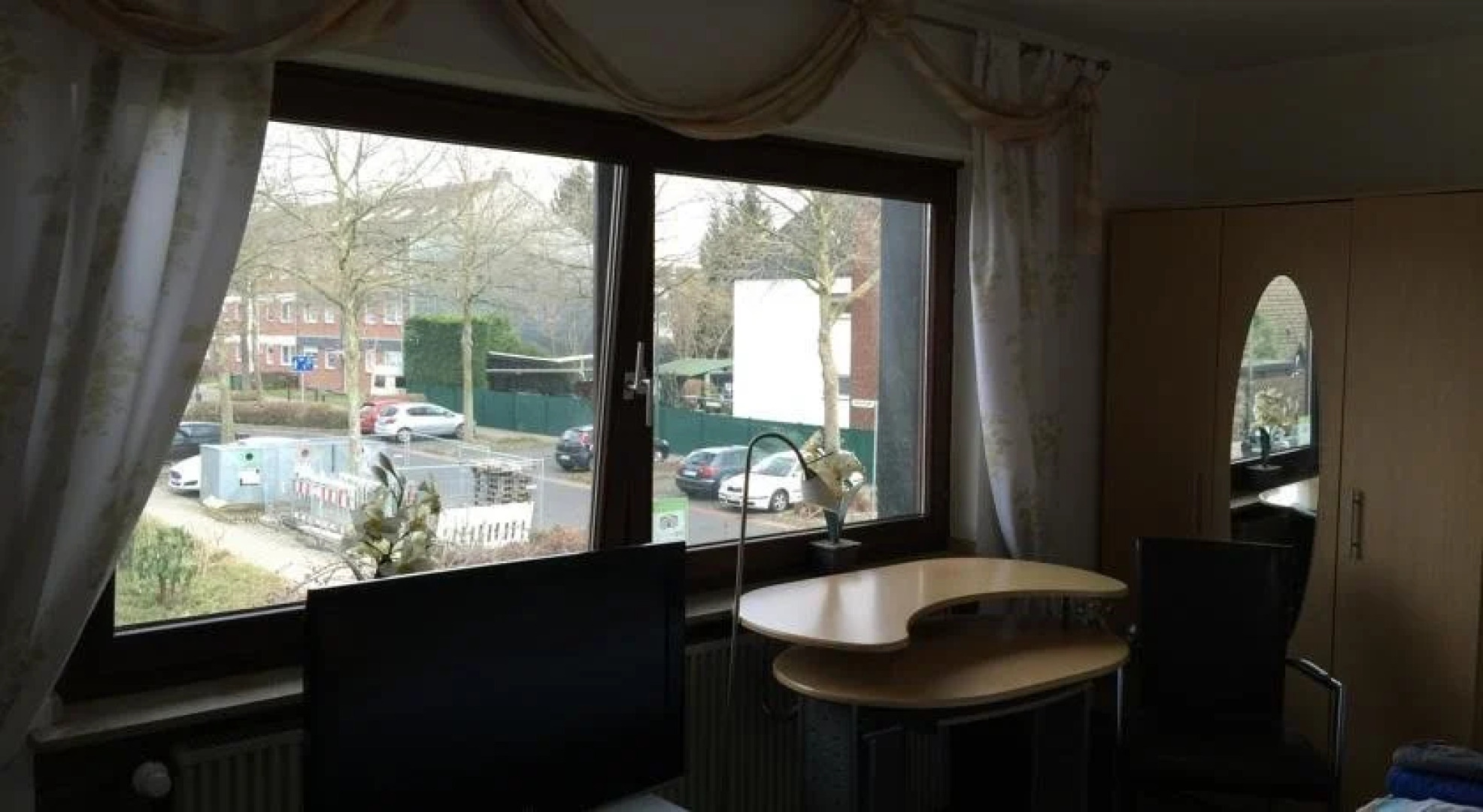 Xianning Jia Yuan Business Hotel