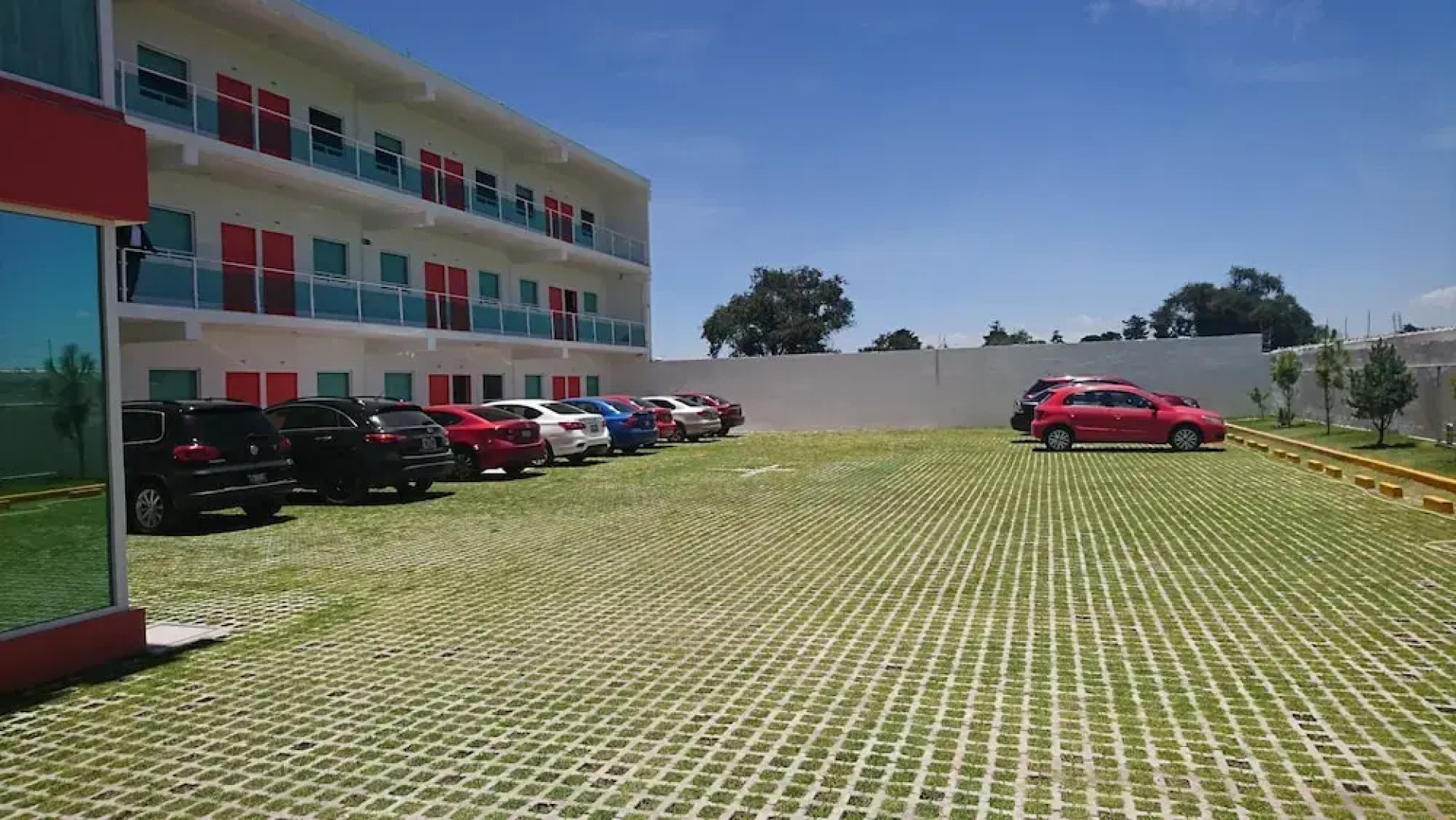 Hotel Los Pinos Express