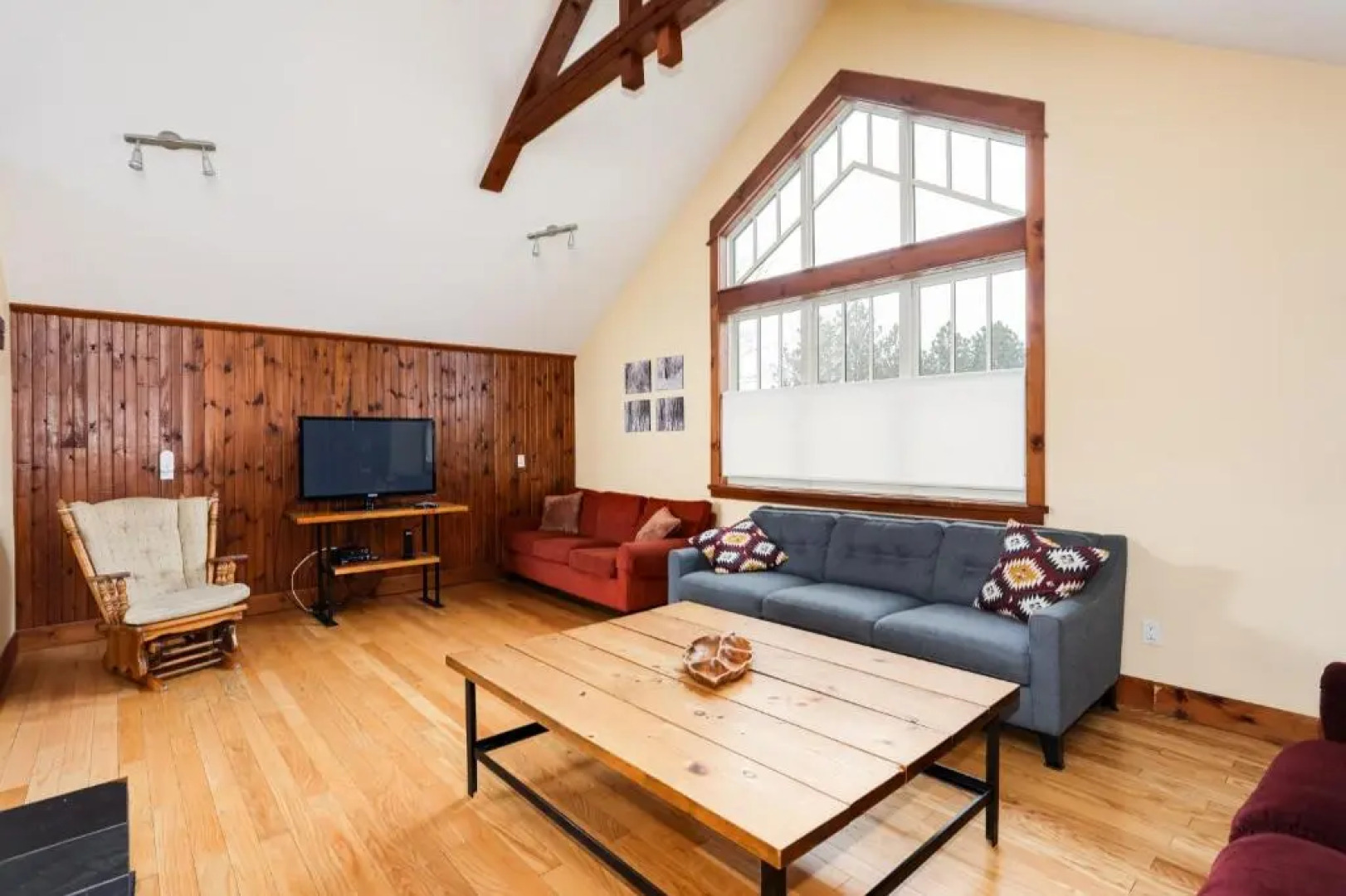 Blue View 1 Aurora Chalet 84144