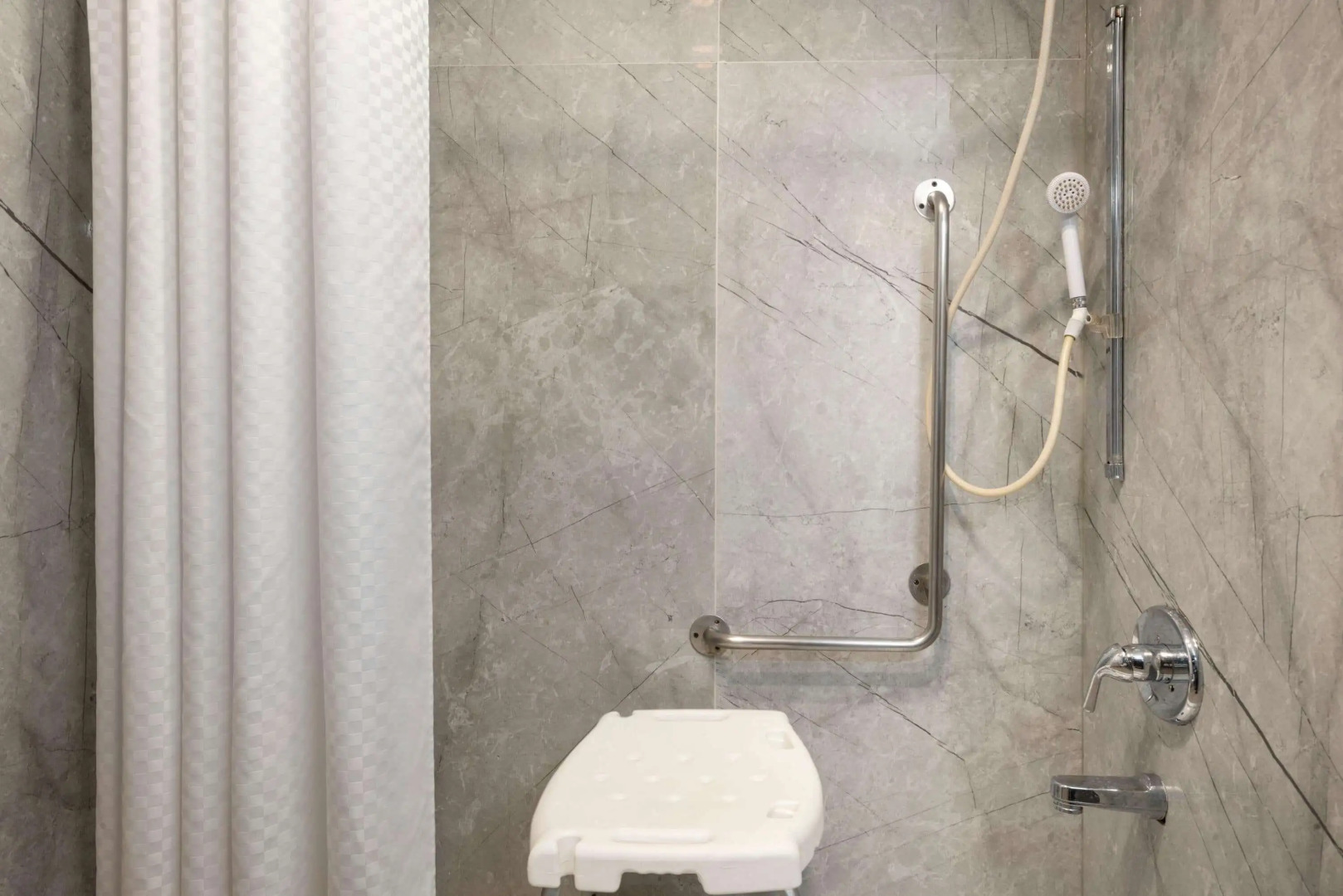 Baymont by Wyndham Muncie Near Ball State University