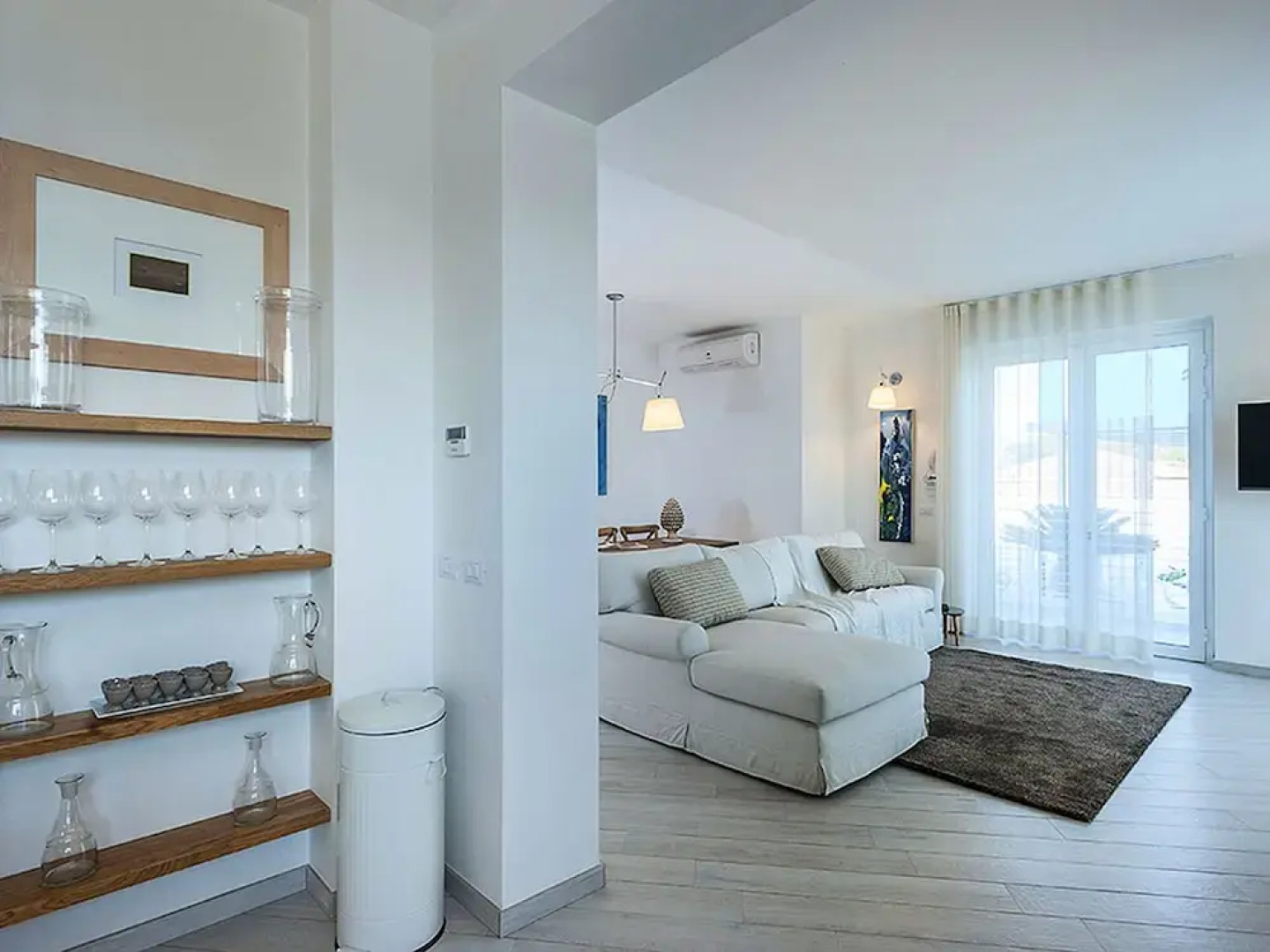 Villa with Private Swimming Pool & Hot Tub near Sea, Modica