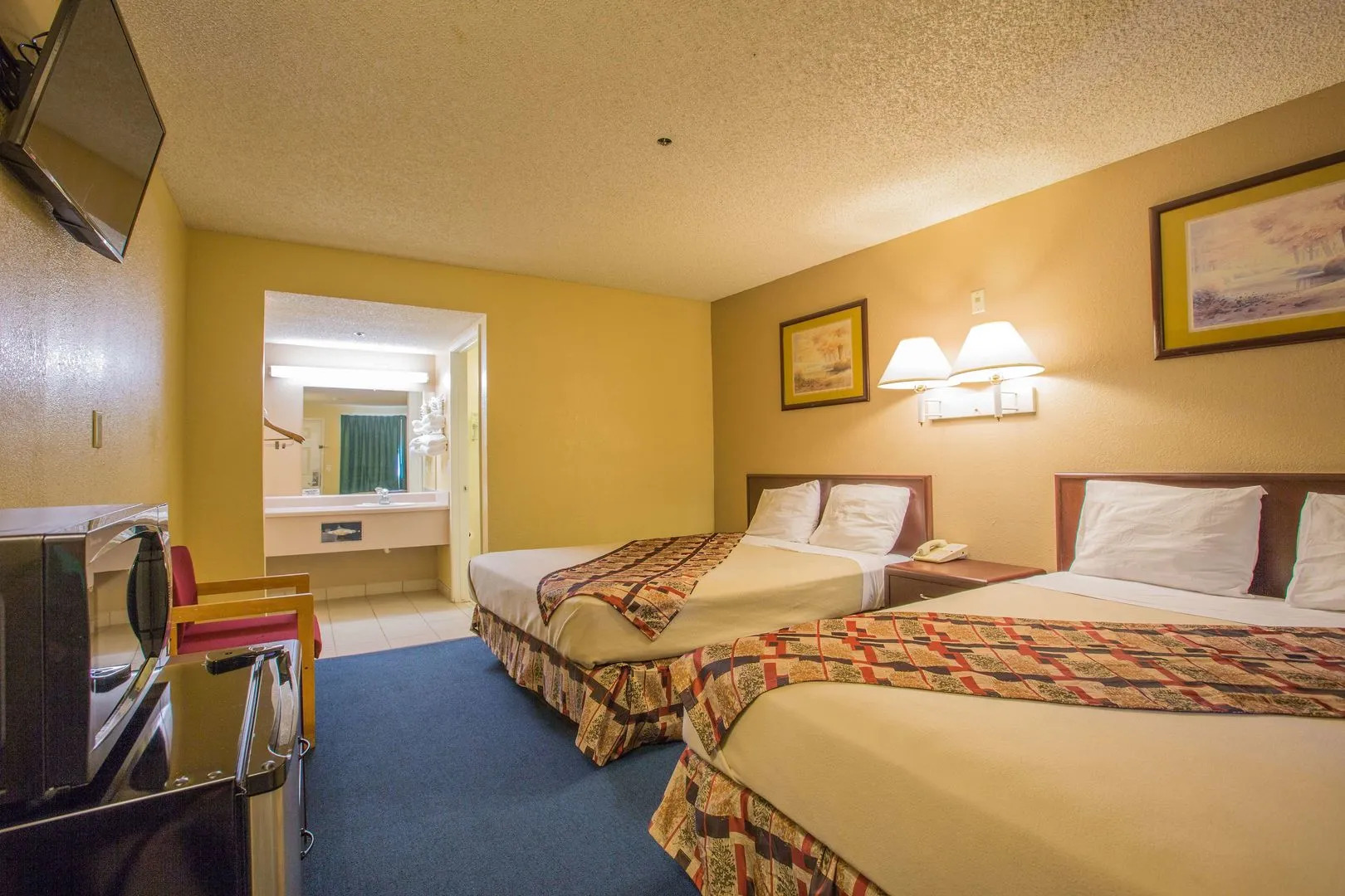 University Inn Fresno