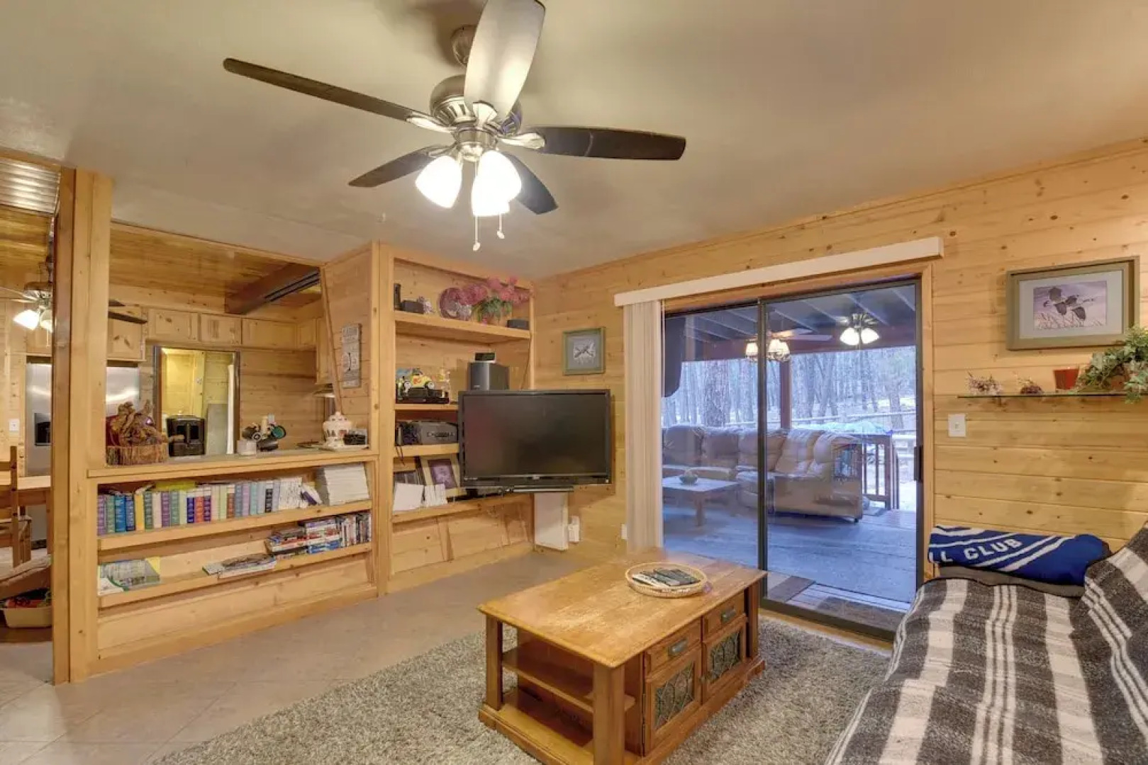 Near Hiking & Golfing: Munds Park Cabin w/ Deck!