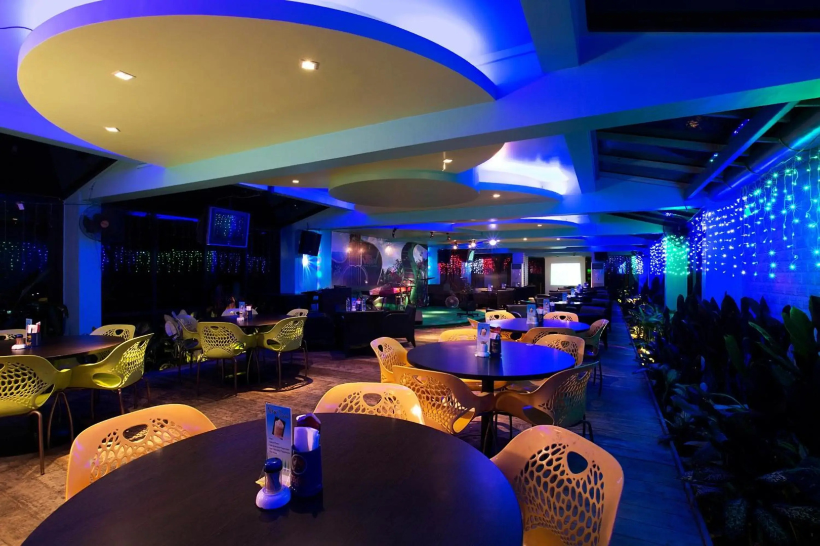 Maximillian Hotel