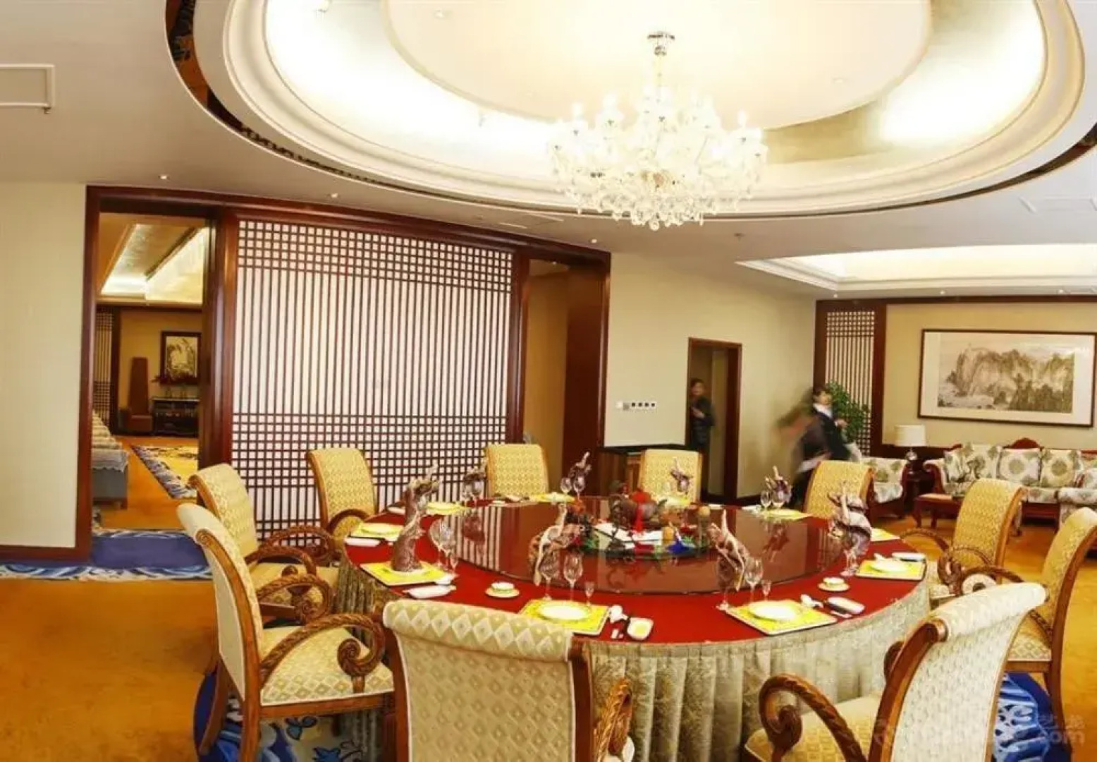 Chunyi Hotel