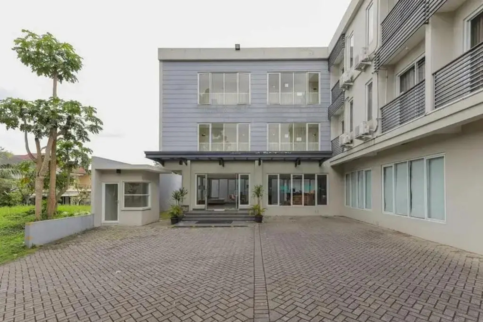 Chrysant Premiere Residence