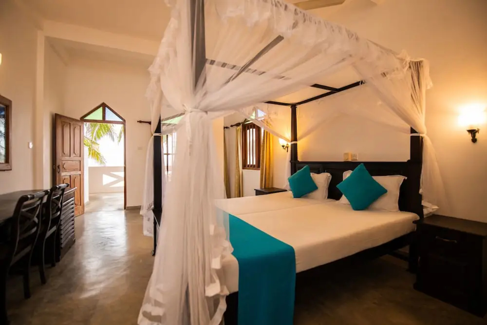 International Beach Hotel