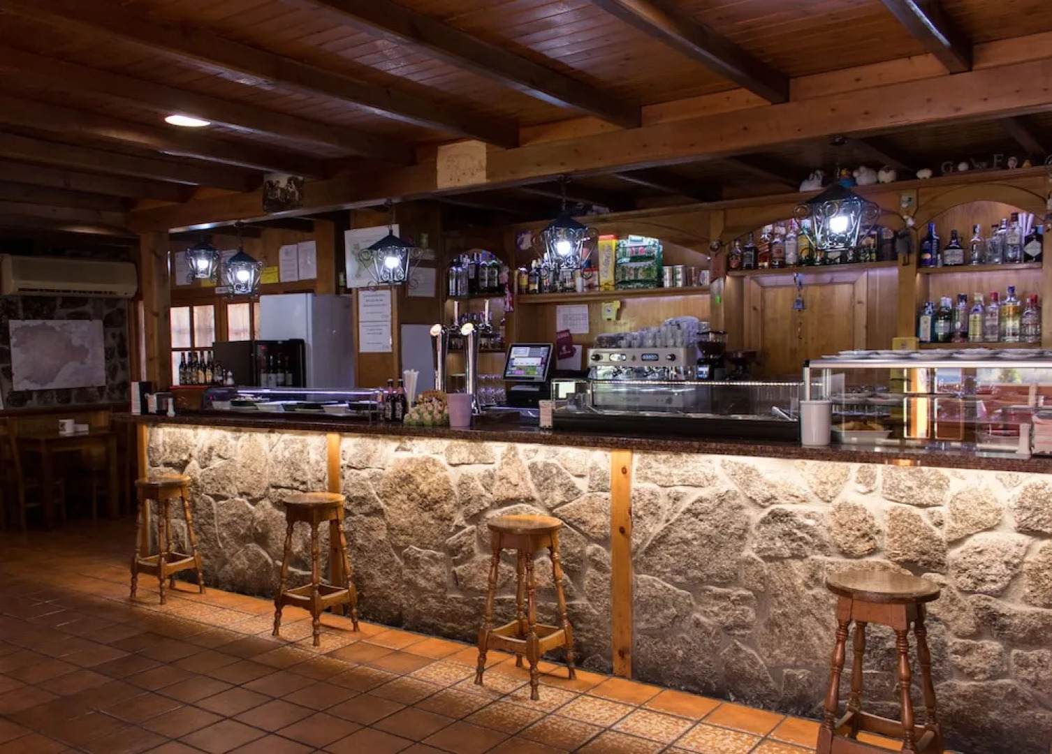 Hostal Restaurante Riofrio