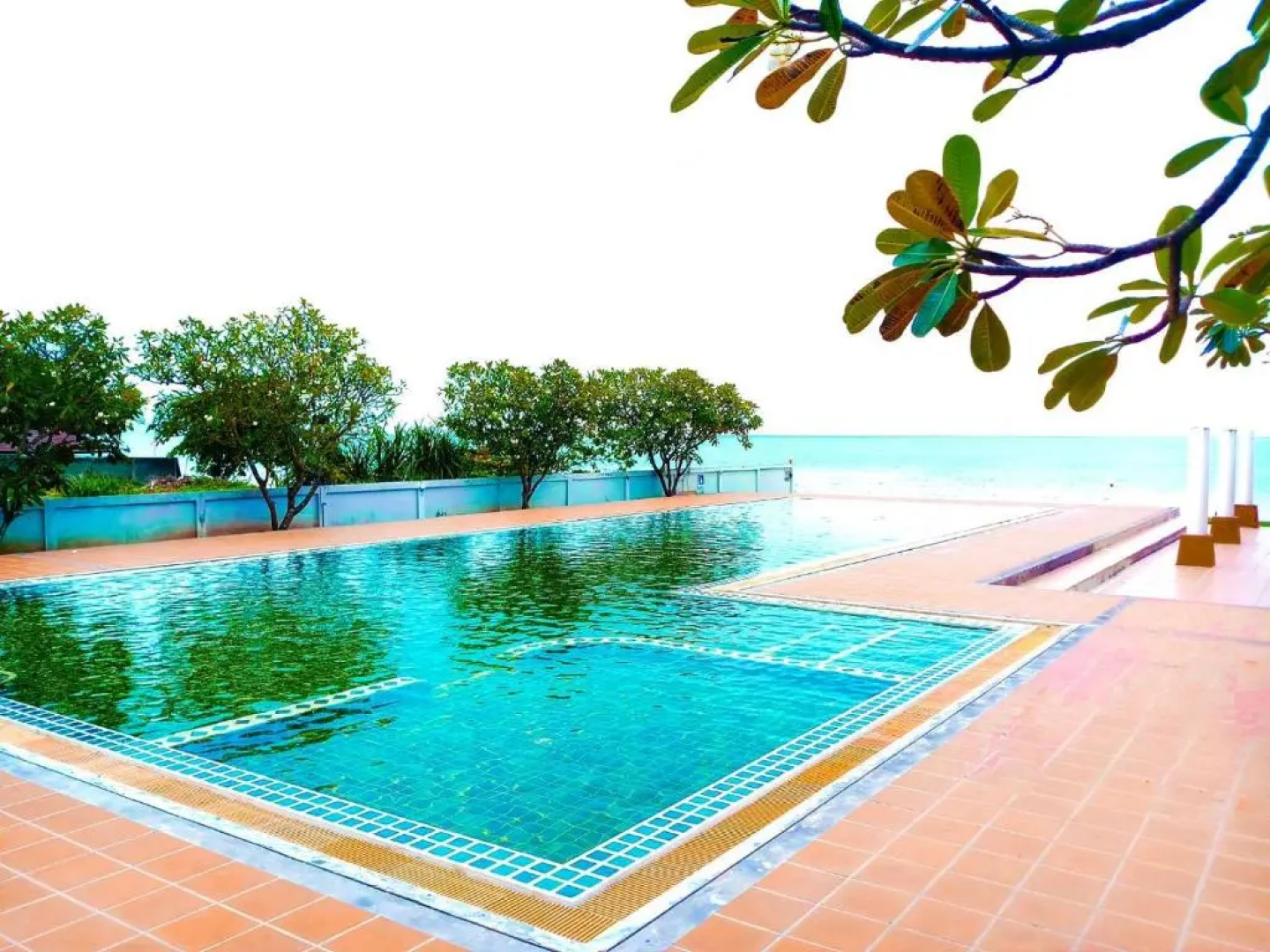 Khanom Beach Residence