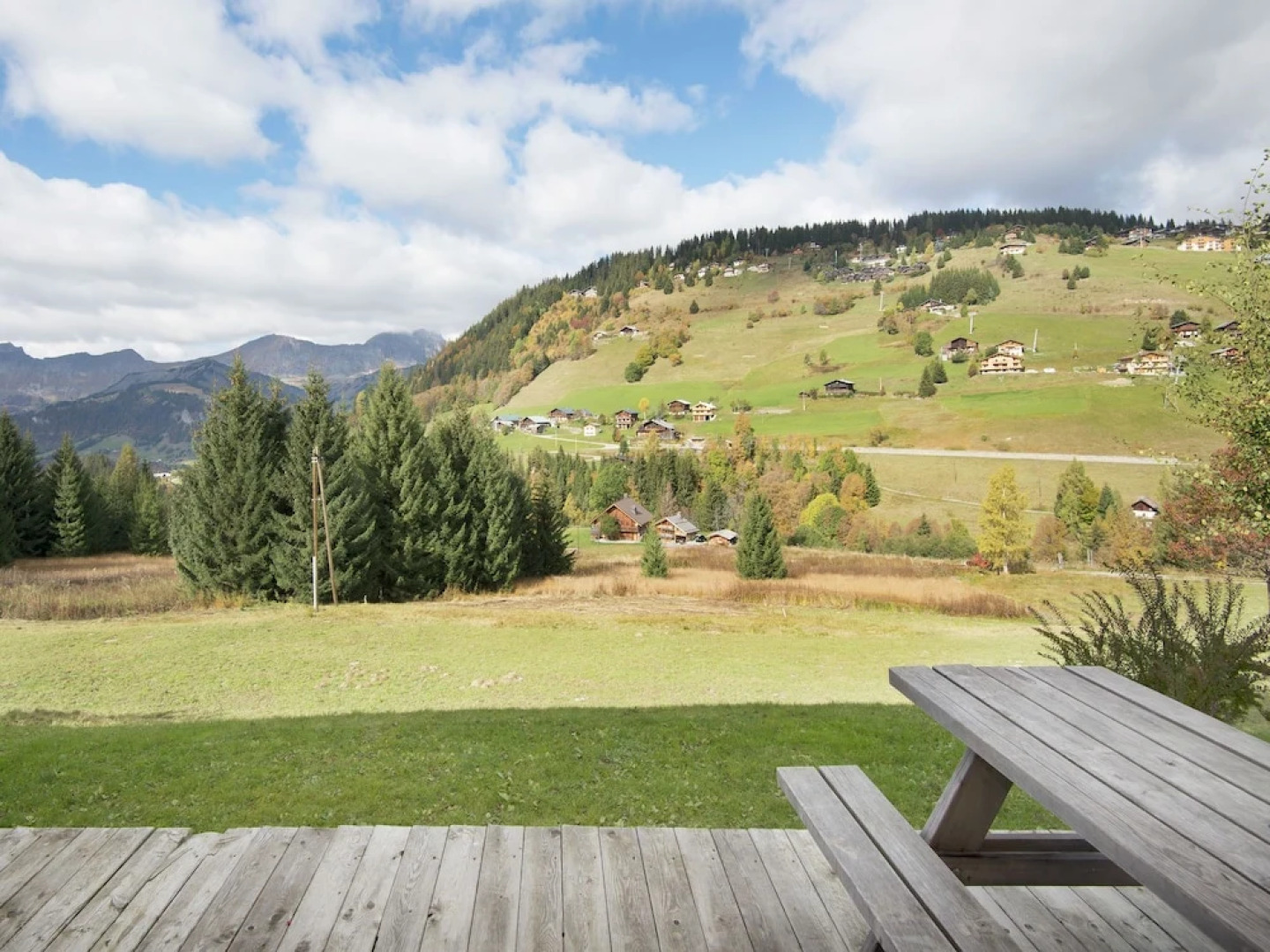 Pretty Apartment in a Separate Mountain Chalet