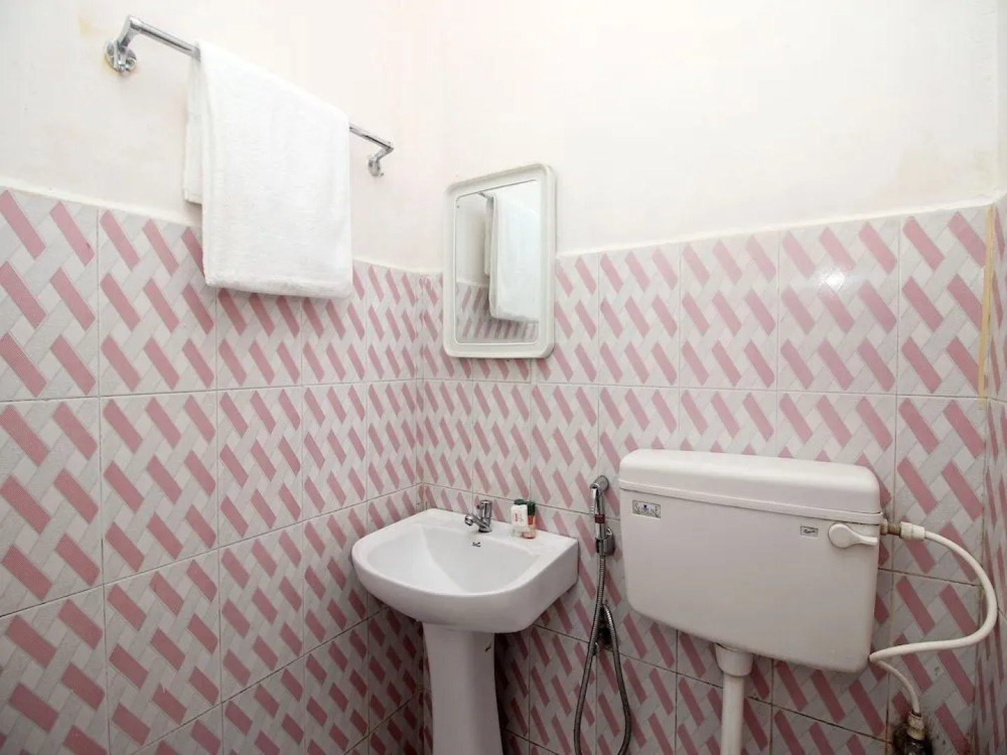 OYO 9632 Hotel Prestige Residency