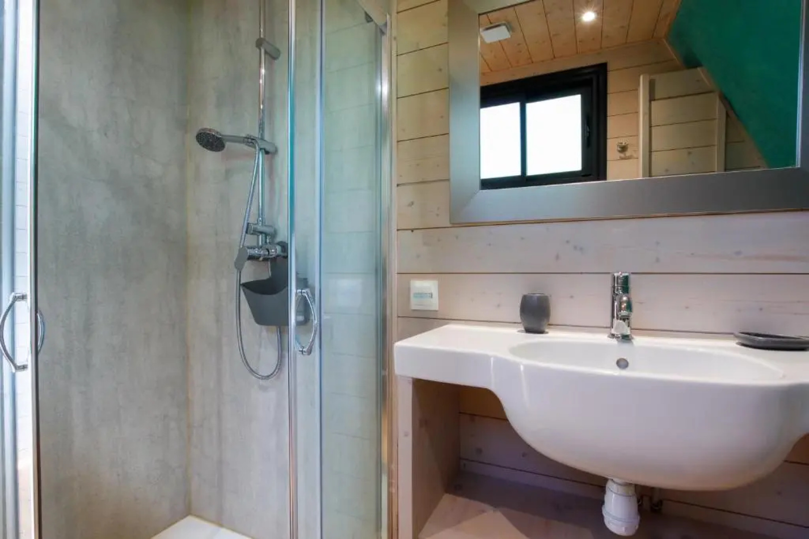Maison Flottante - Houseboat - Baurech Insolite