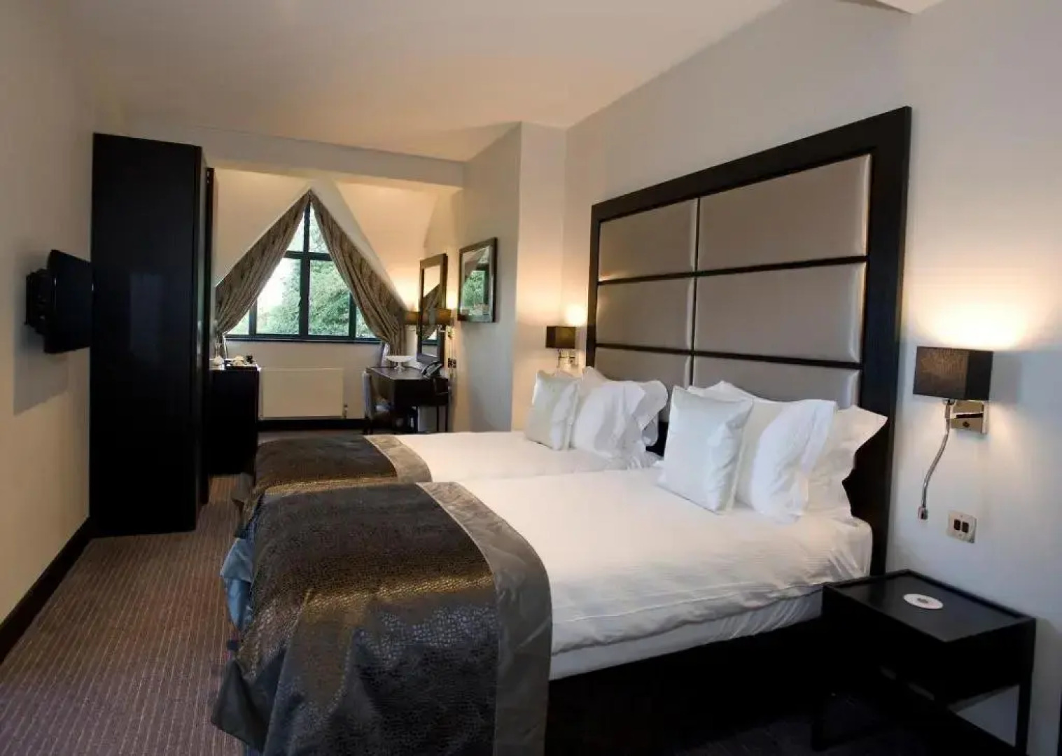 The Lodge at Kingswood