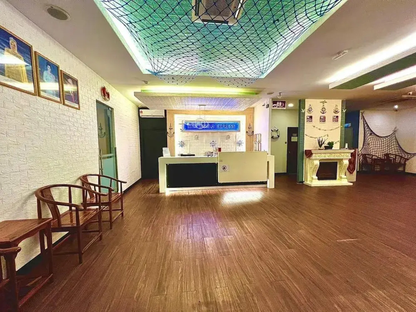 New World Express Motel