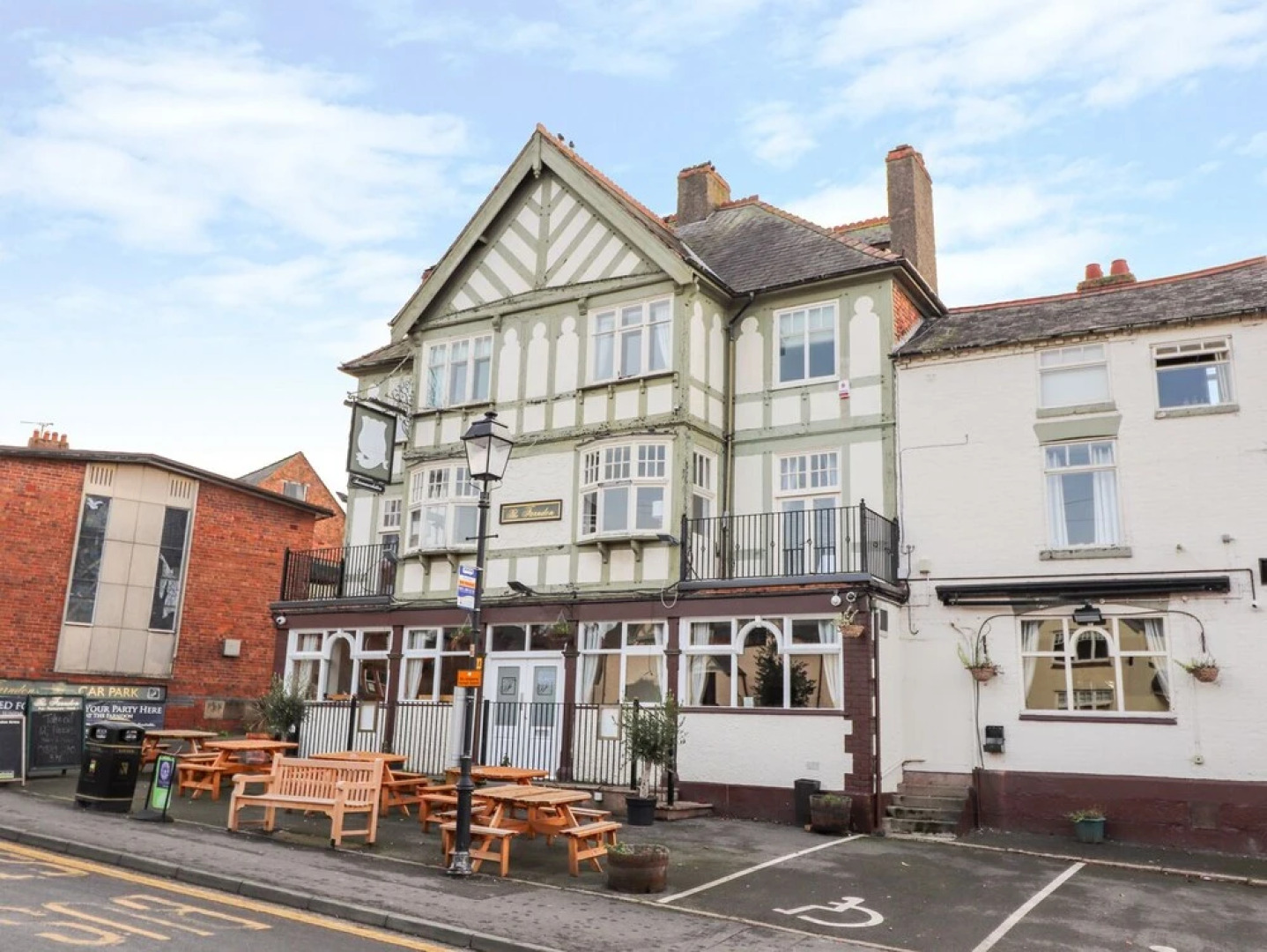 2 Rock Cottages, Chester