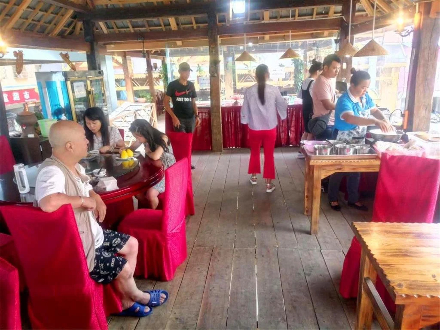 Peacock Princess Hotel