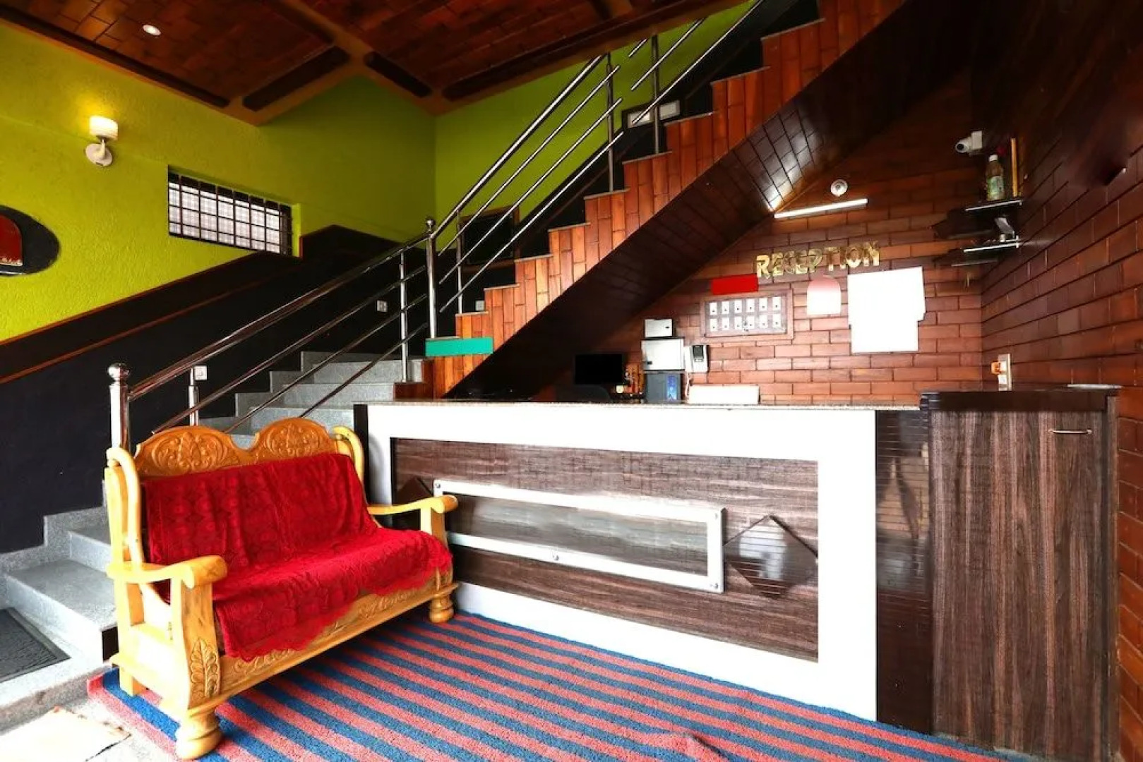 OYO 24260 Nanjunda Palace