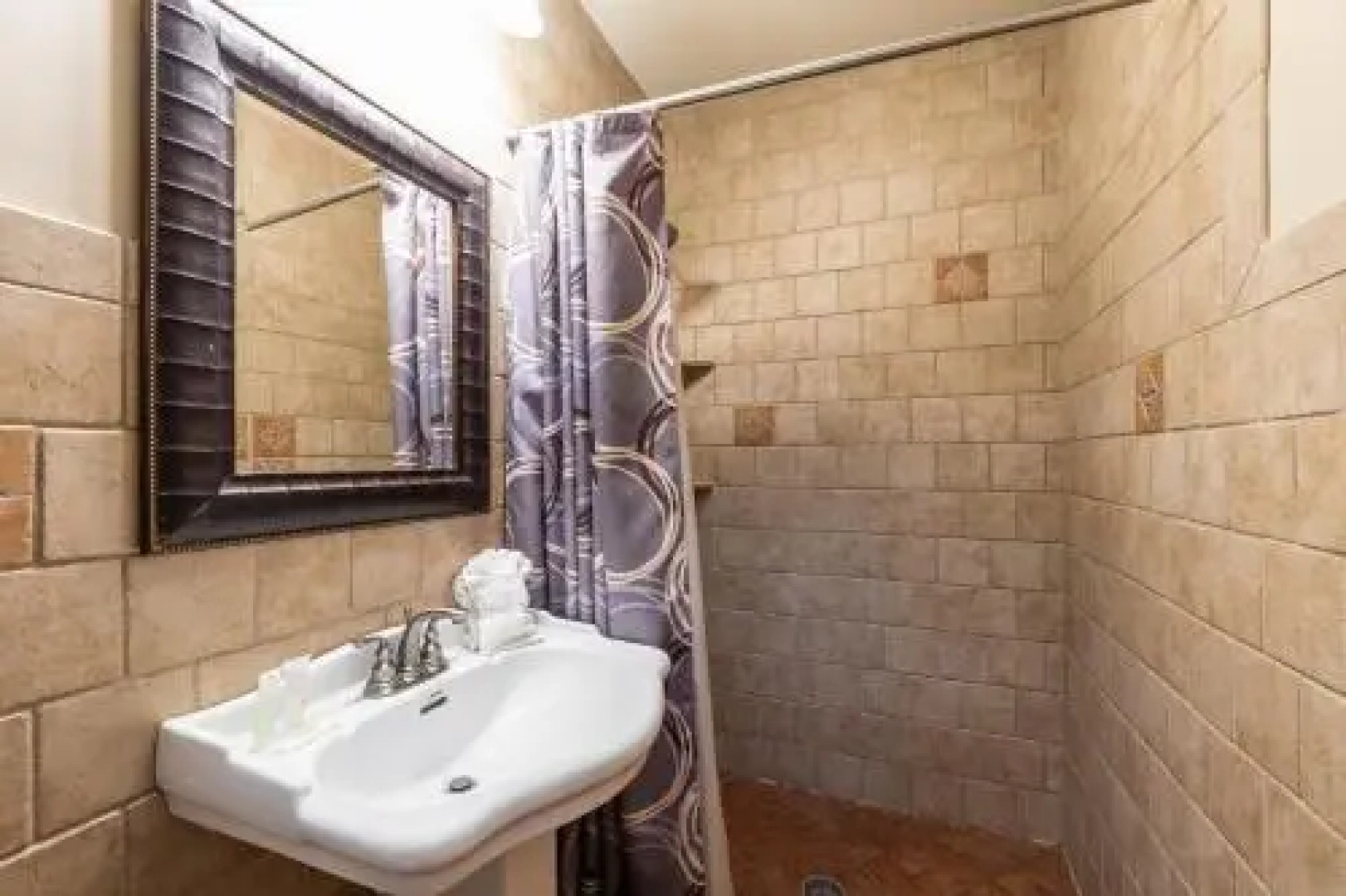 The Brooklyn Estate and Cottage