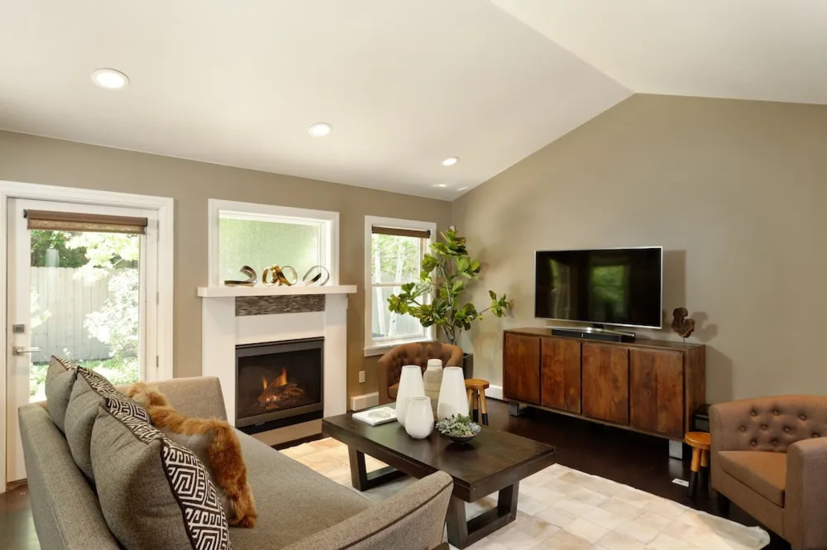 Frias Homes Of Aspen