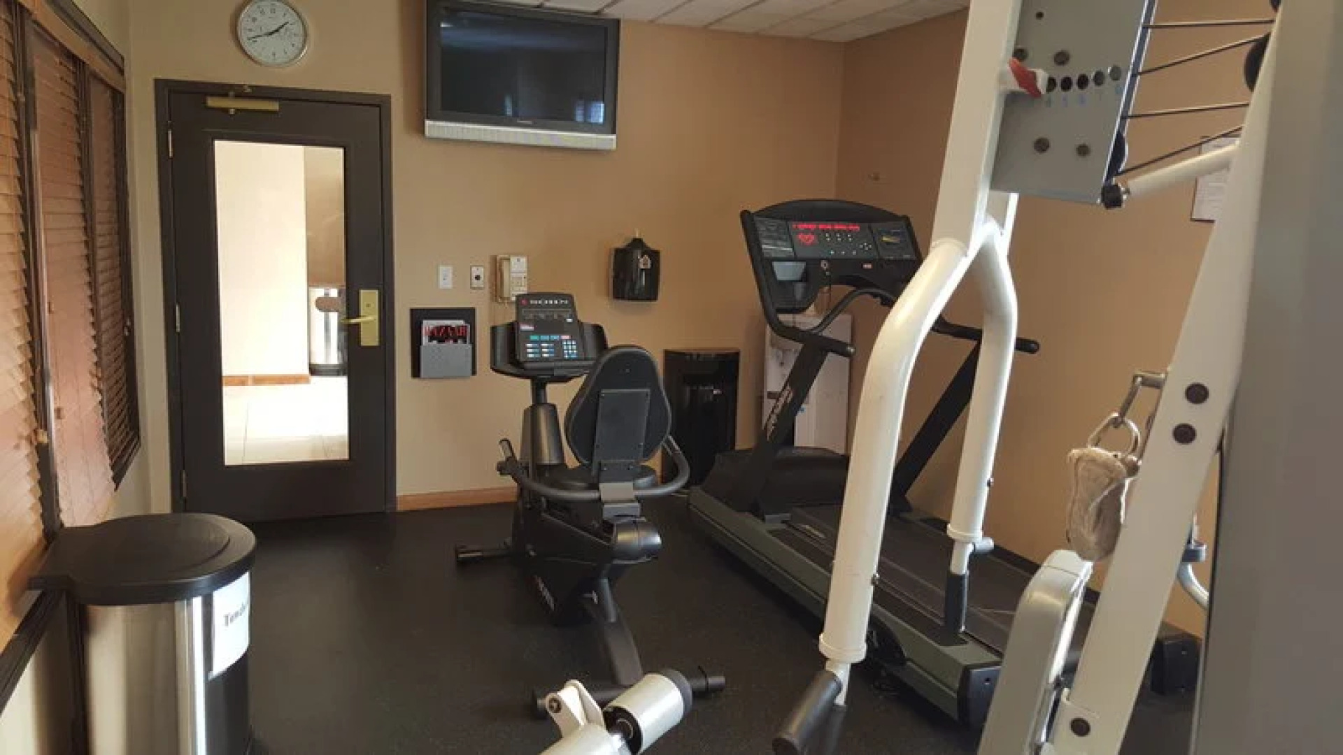 Holiday Inn Express & Suites Prospect Heights