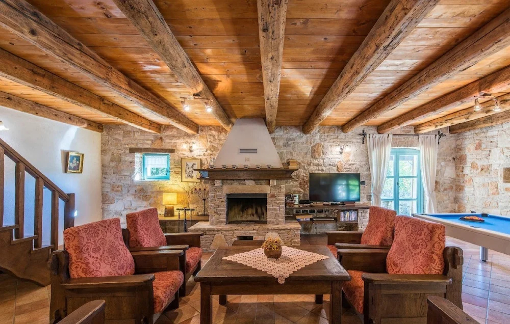 Authentic Villa in Tinjan With Private Pool