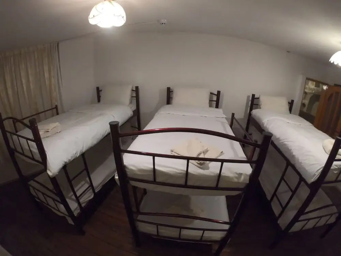 Cave seasons deluxe hotel