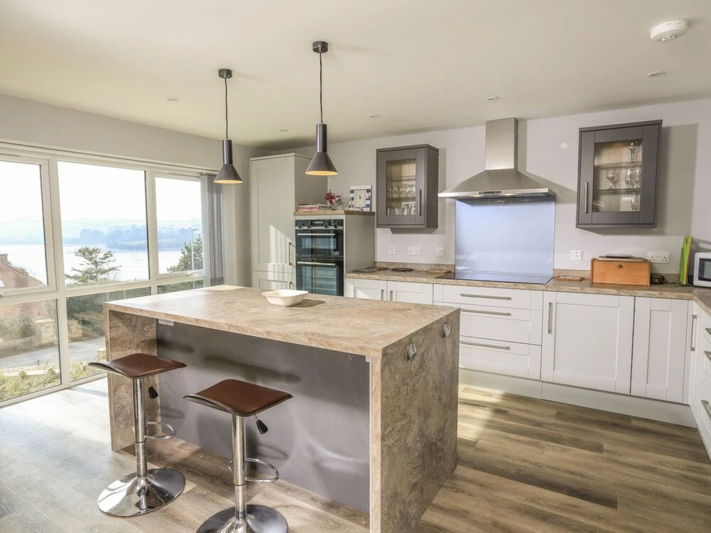 Blue Haze, 49 Embankment