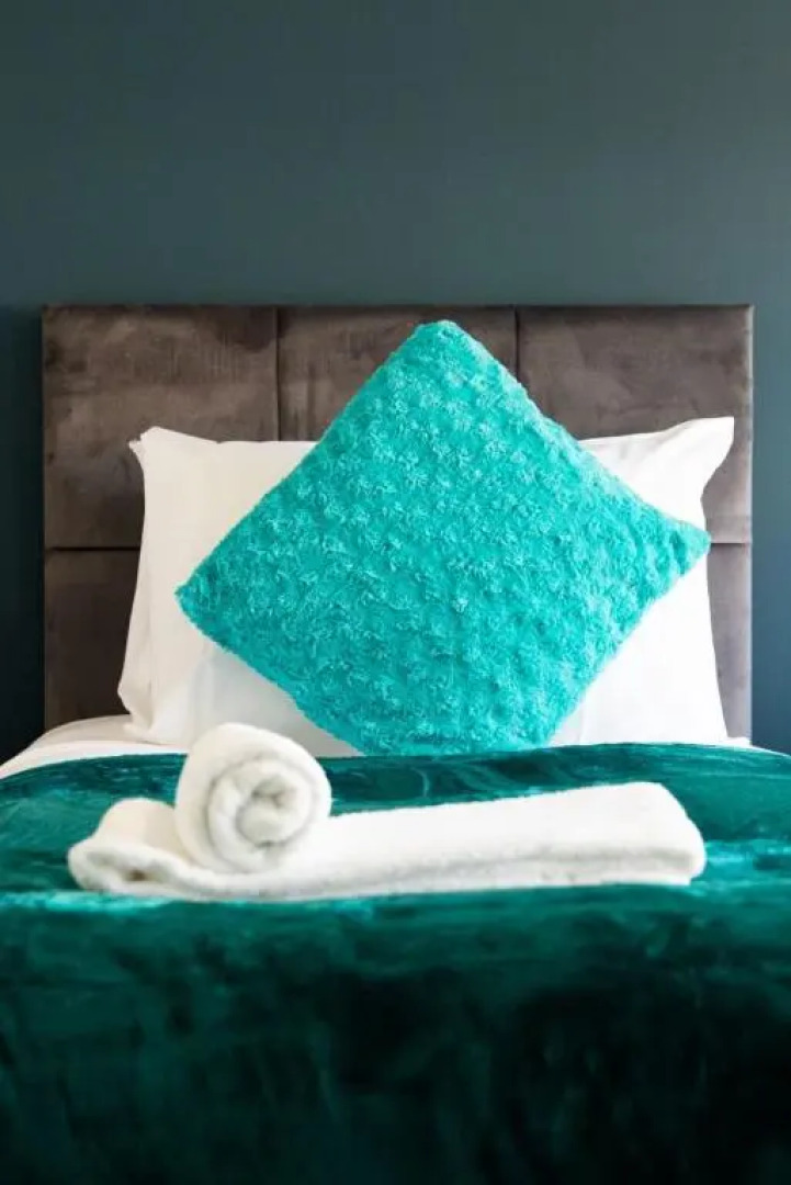 Central location for contractors, families and business travellers Ashford