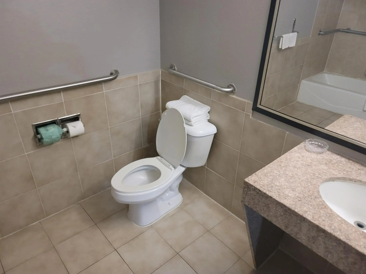 Studio 6 Suites Hinesville, GA