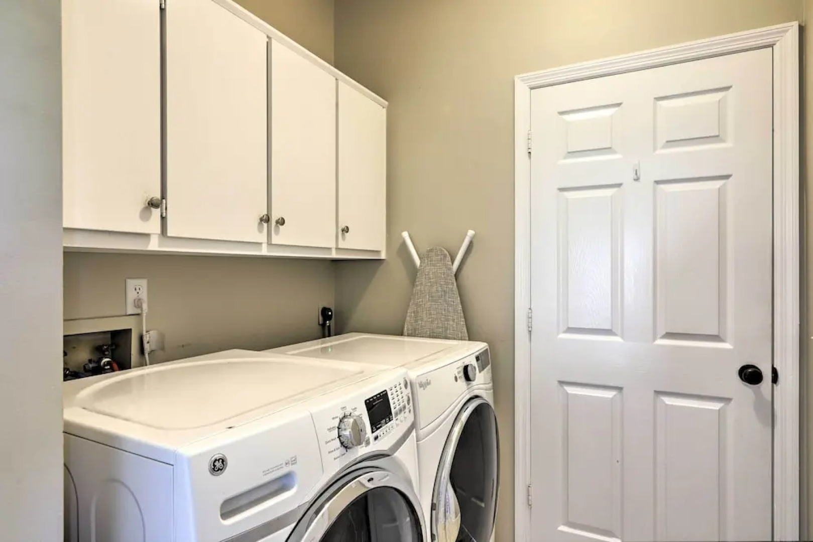 Pine Mountain Valley House w/ Pool & Grill!