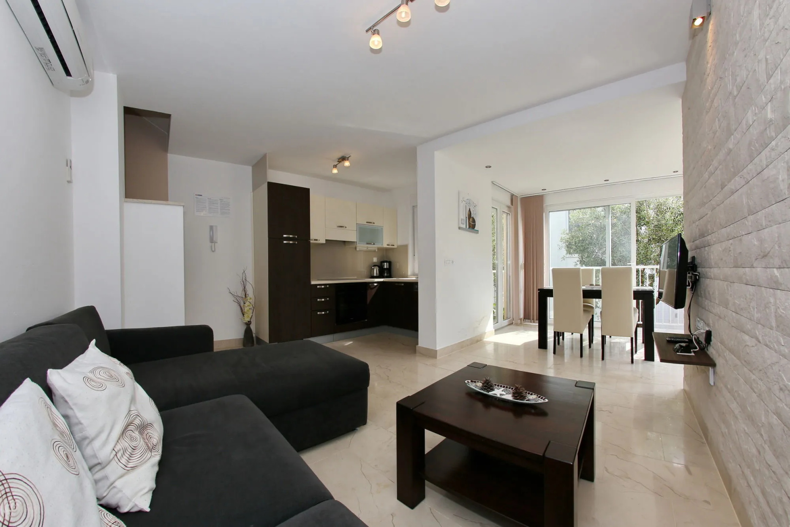 SunAdria Apartments