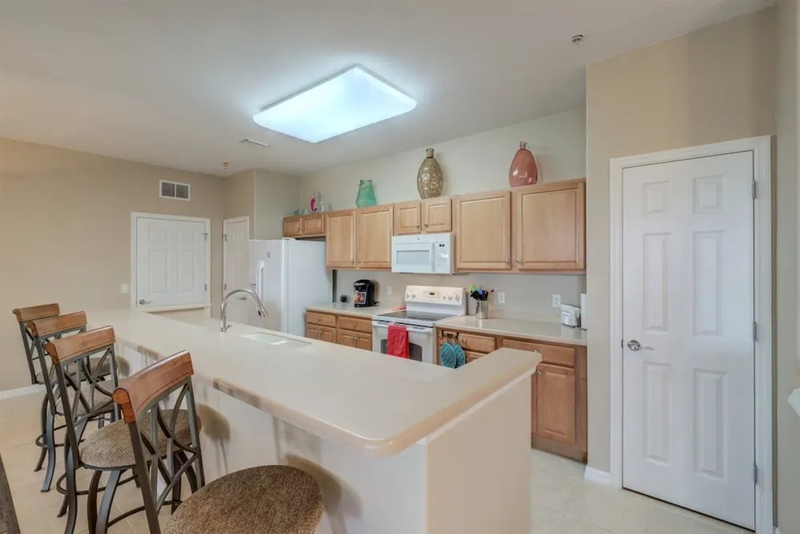 Majestic Palms Condo