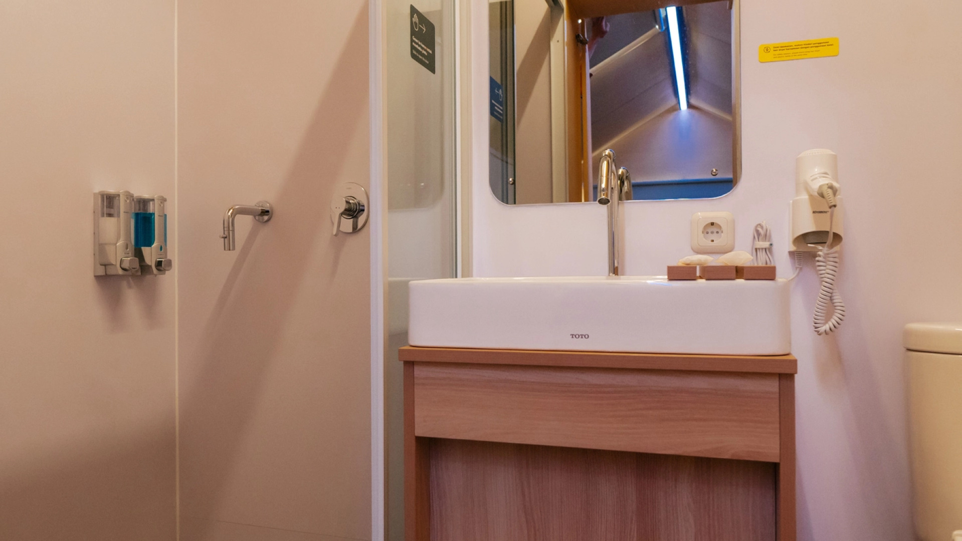 Bobocabin Dieng Pass, Batang