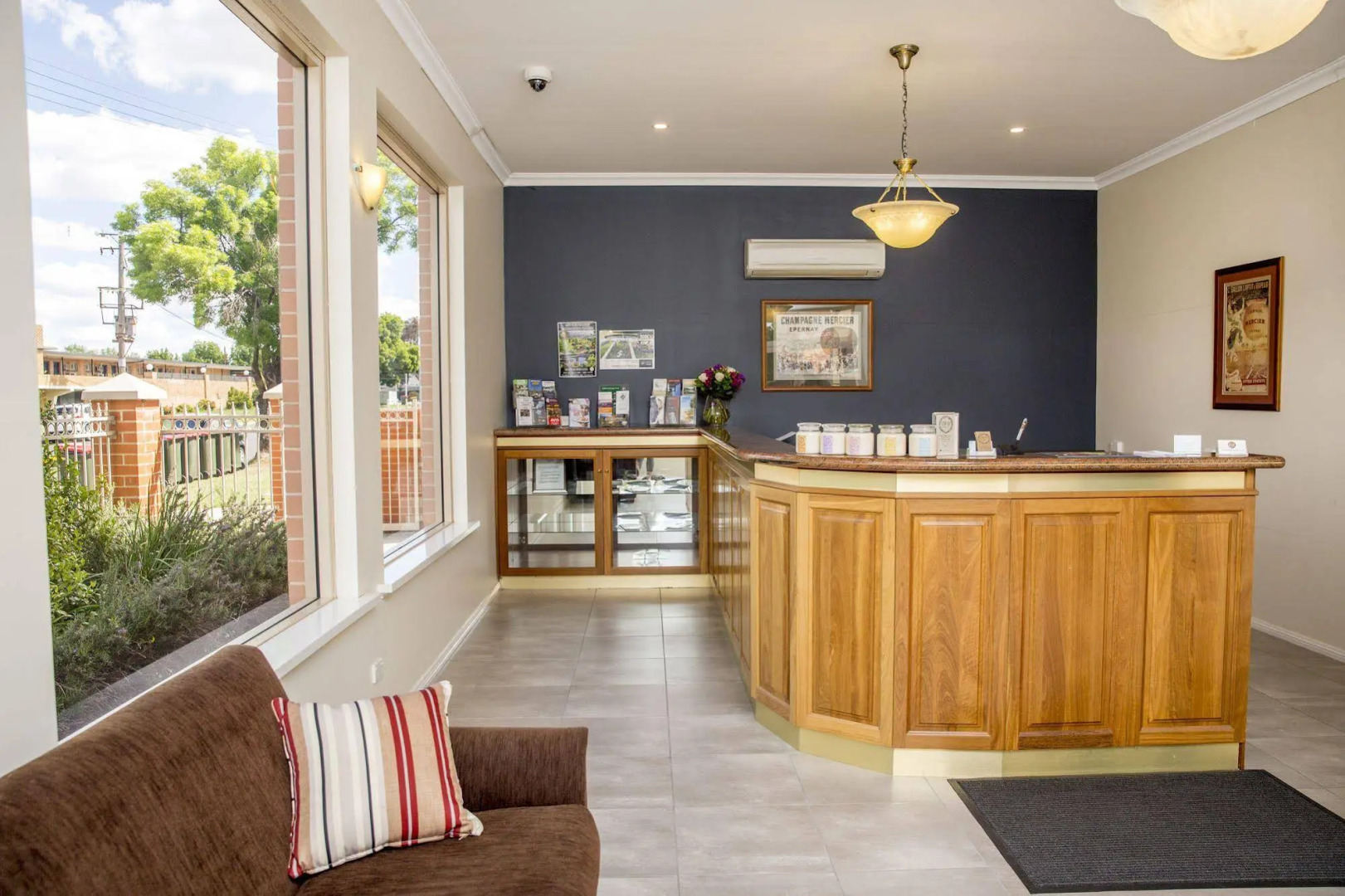 Charlotte Apartments