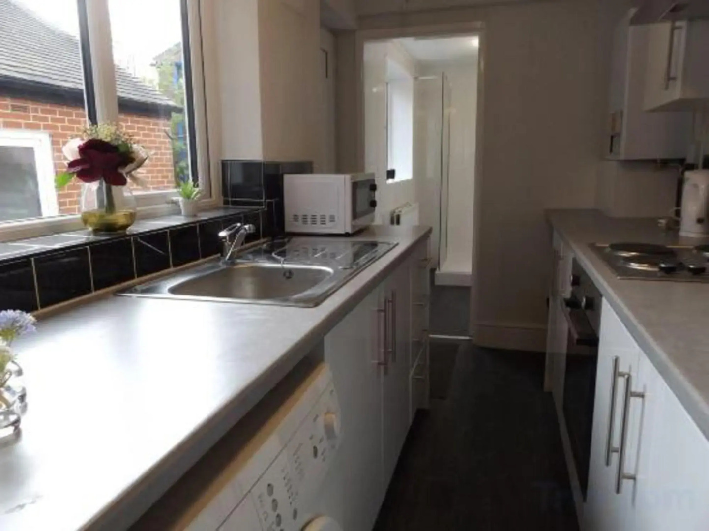 Forest Park House by Paymán Club