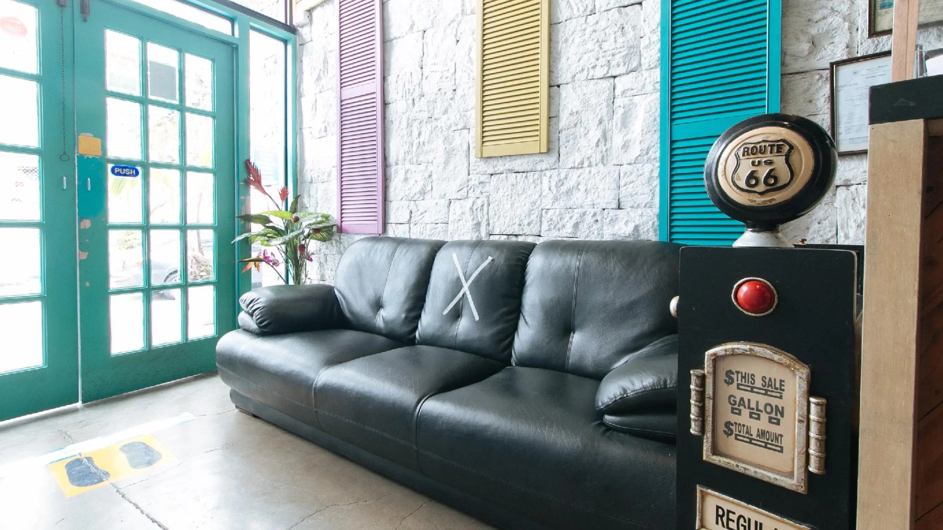 RedDoorz Plus @ Danlig Street Makati