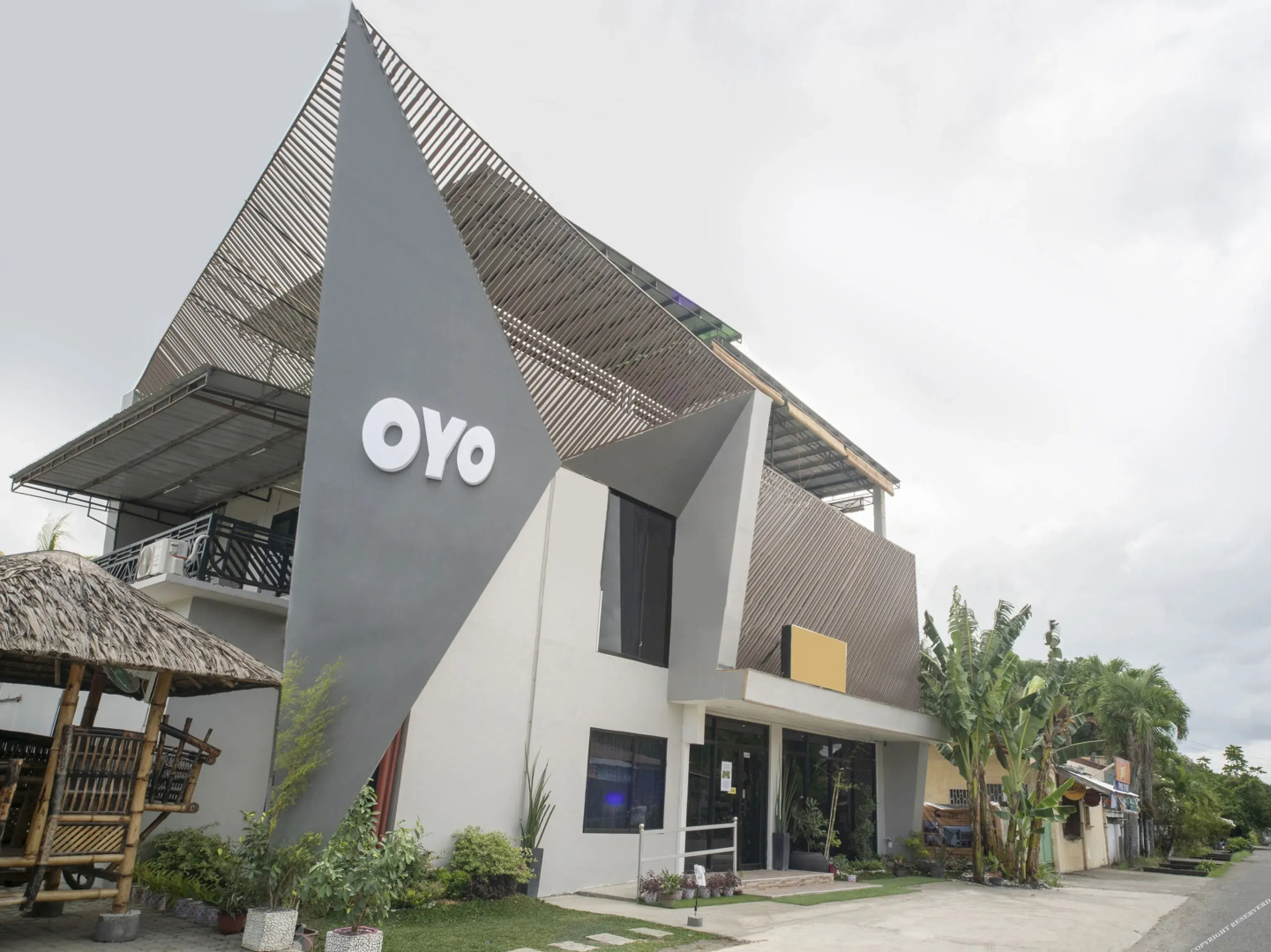 Vines Ape Nap Hostel by OYO Rooms