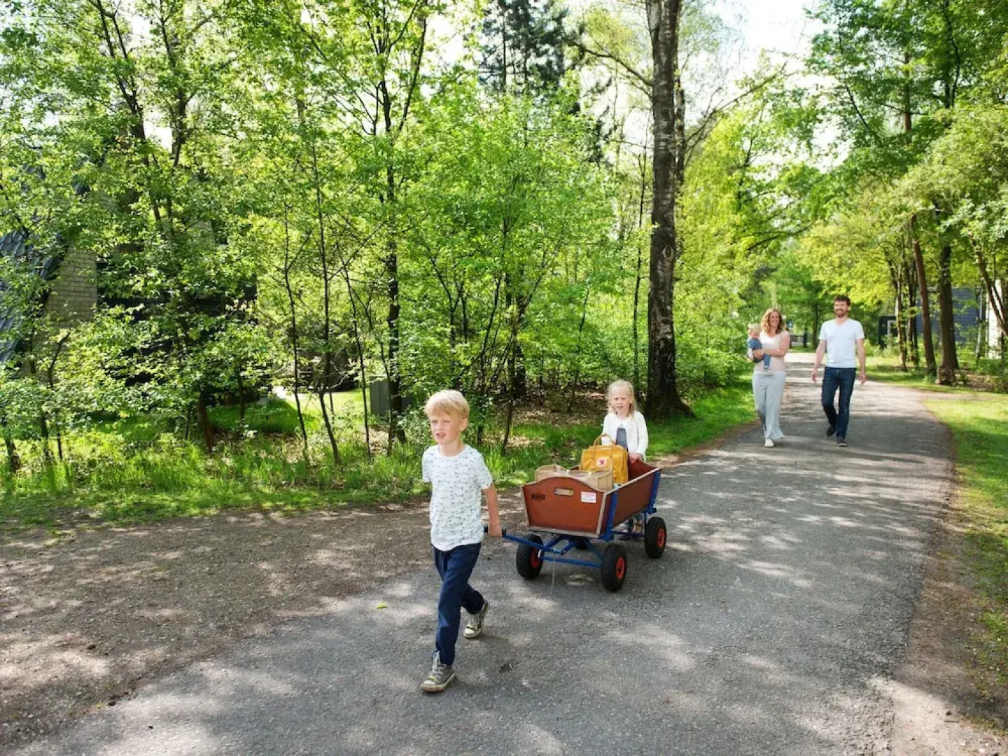 Forest-edge Family Bungalow