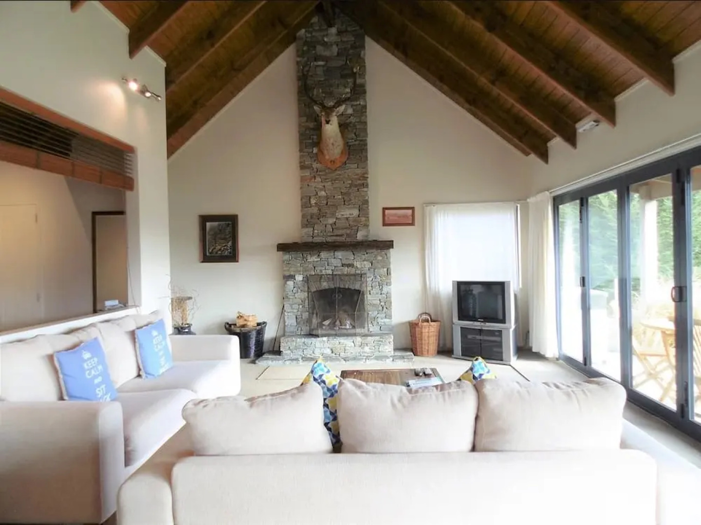 Nomads Rest Lake View Lodge