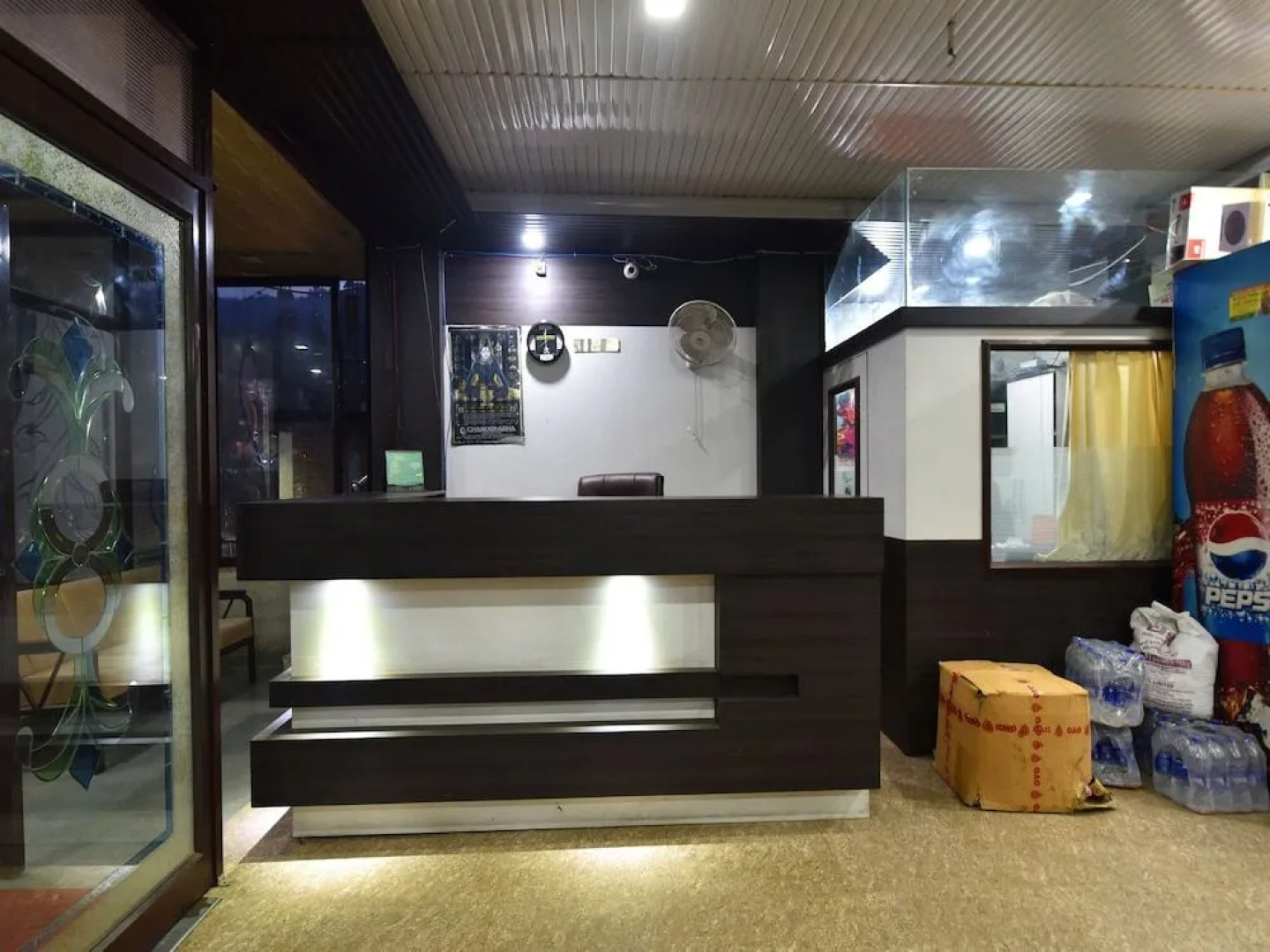 Oyo 28027 Hotel Dhruv