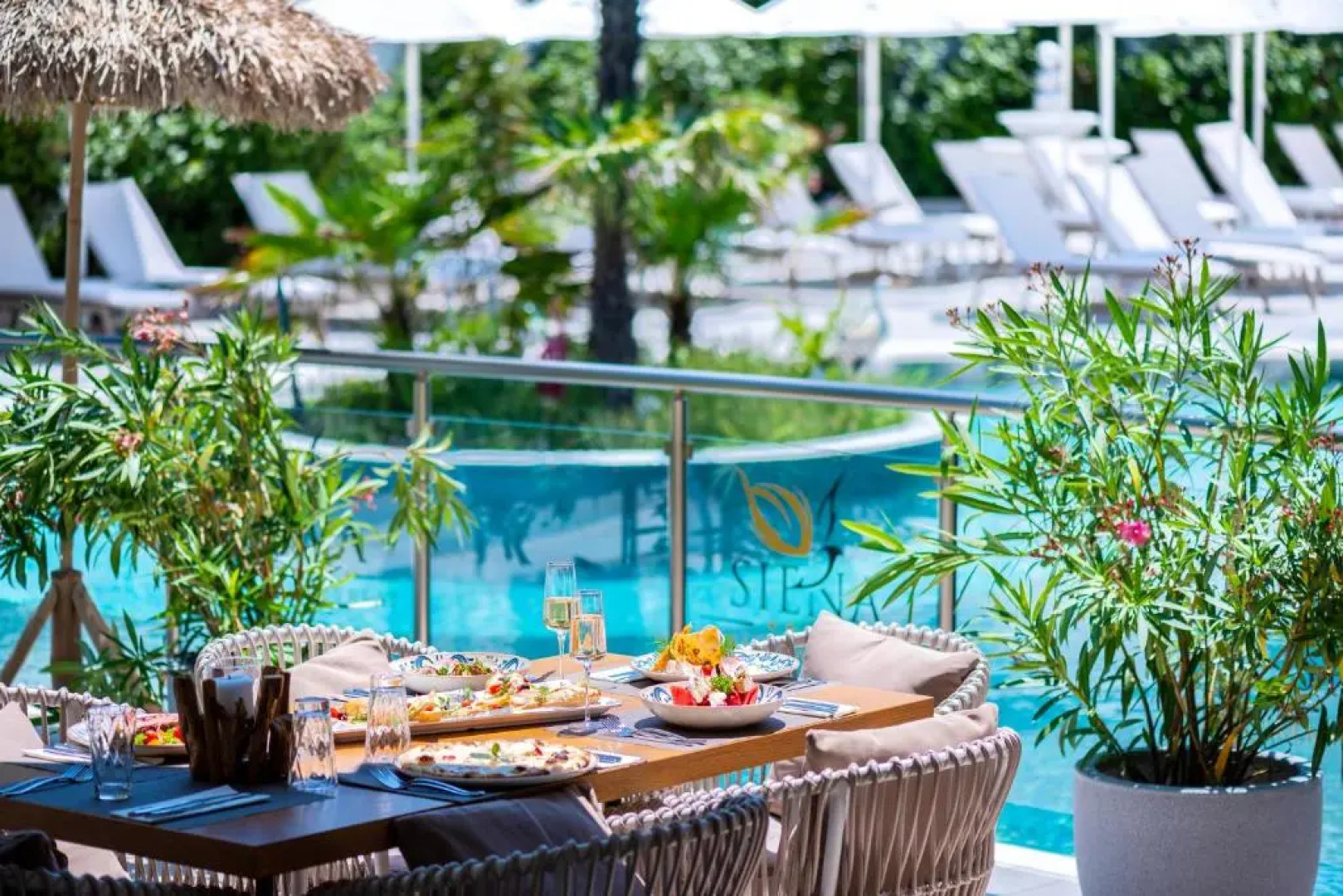 Siena Premium Retreat