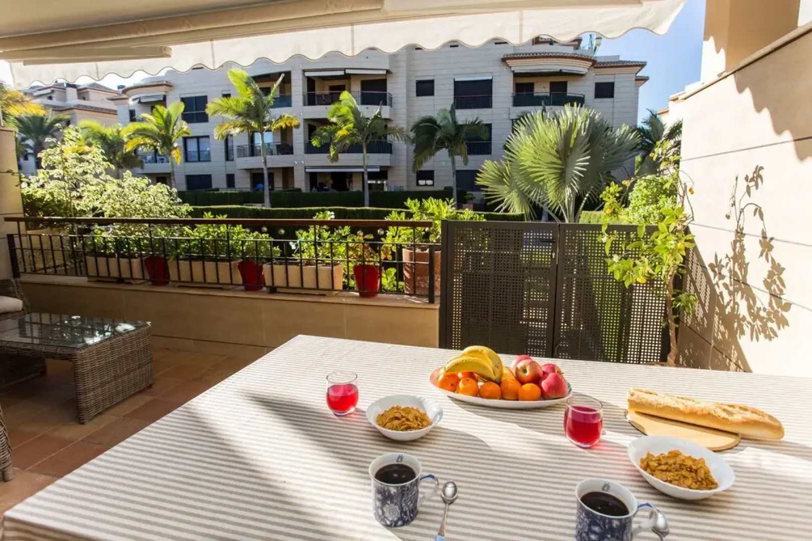 Stylish townhouse - RESORT facilities