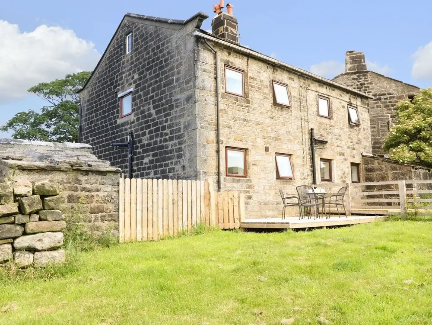1 Horsehold Cottage, Hebden Bridge
