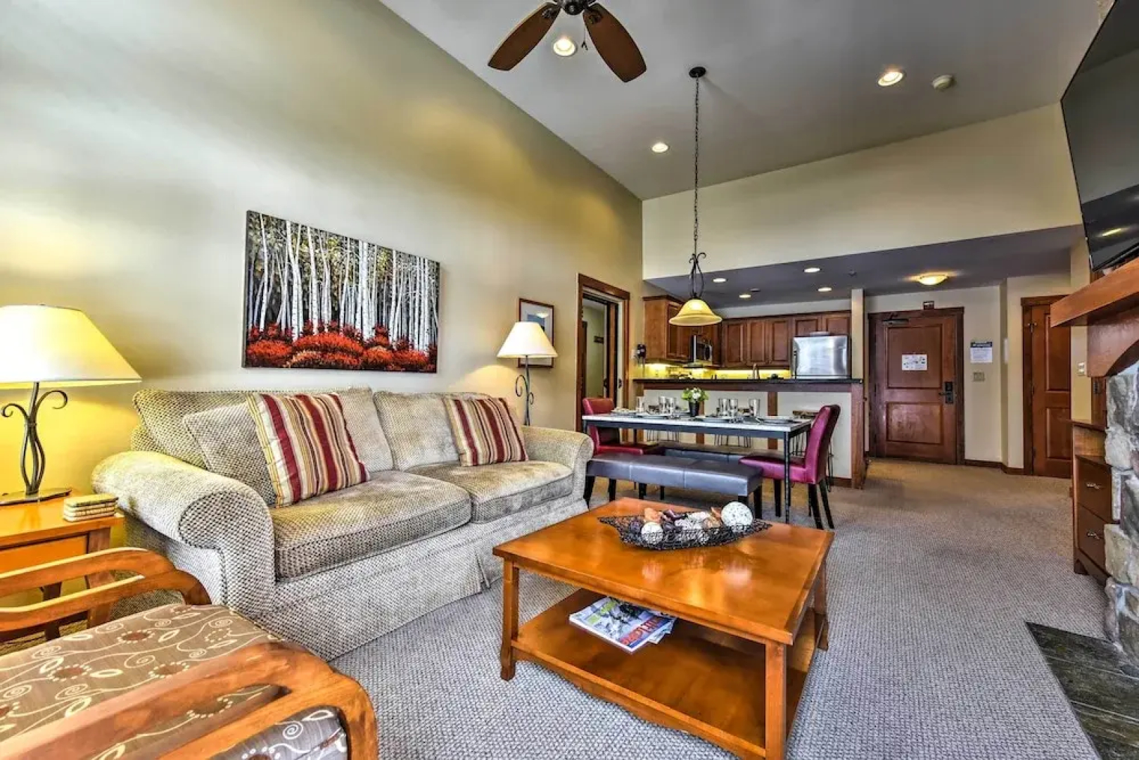 Ski-in/ski-out Solitude Resort Condo w/ Mtn Views!