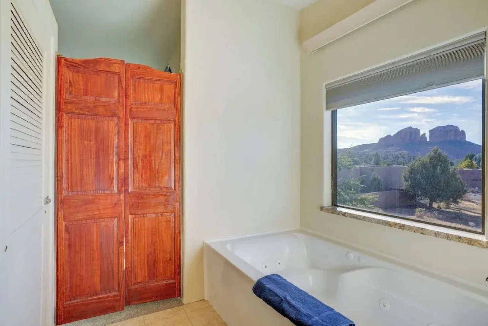 Panoramic Red Rock Views & Hot Tub: Sedona Retreat