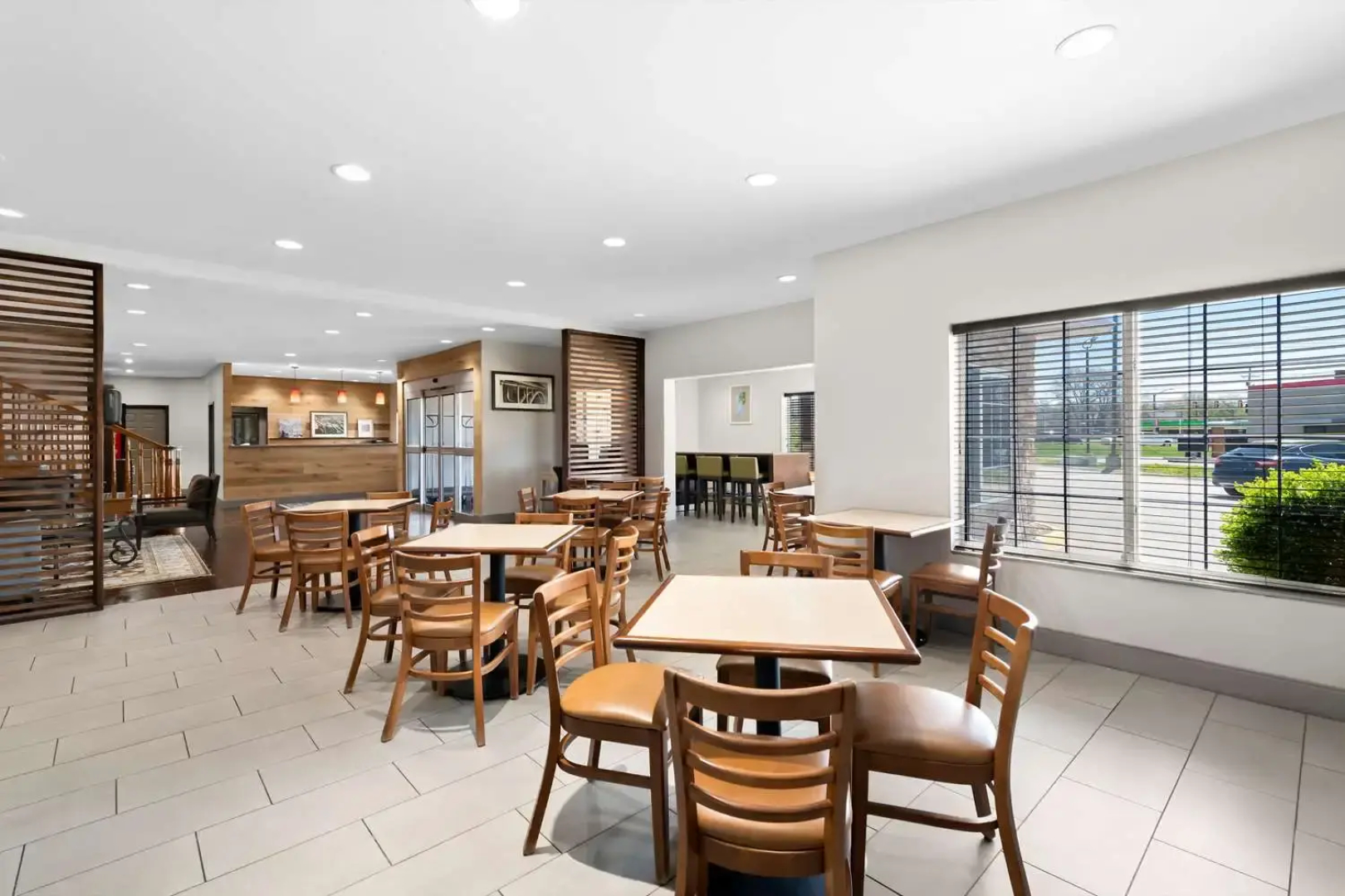 Country Inn & Suites by Radisson, Topeka West, KS