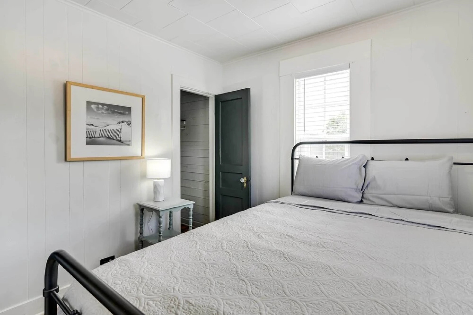 Cozy Starkville Apartment: Walk to Main Street!