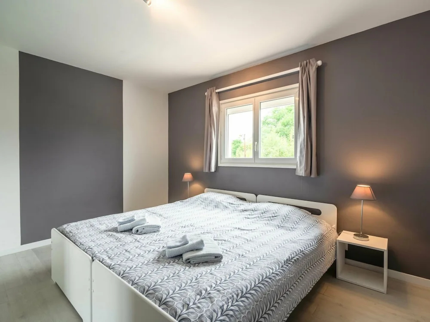 Luxurious Modern Villa With Heated Private Swimming Pool, jeu de Boules Court and Lots of Privacy