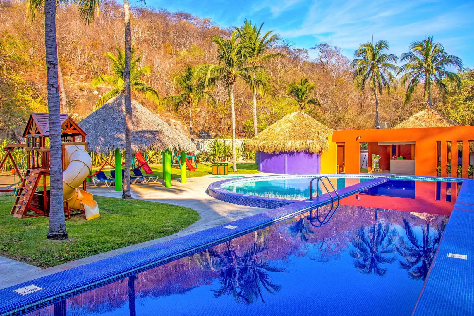 Las Brisas Huatulco – All Inclusive