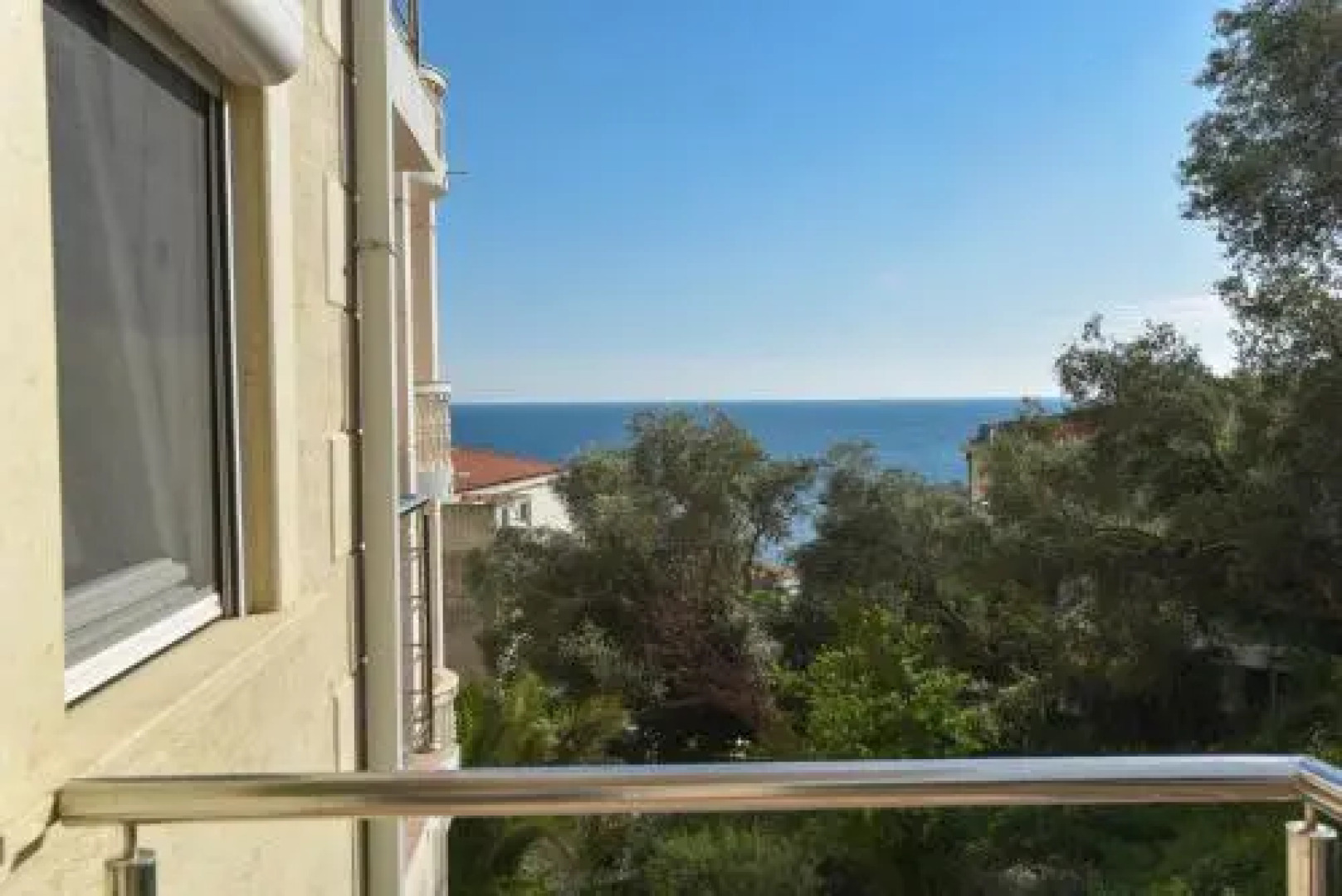 Apartment Dzaleta II